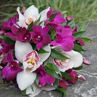 BB0584-Cymbidium and Dendrobium Orchid Bouquet