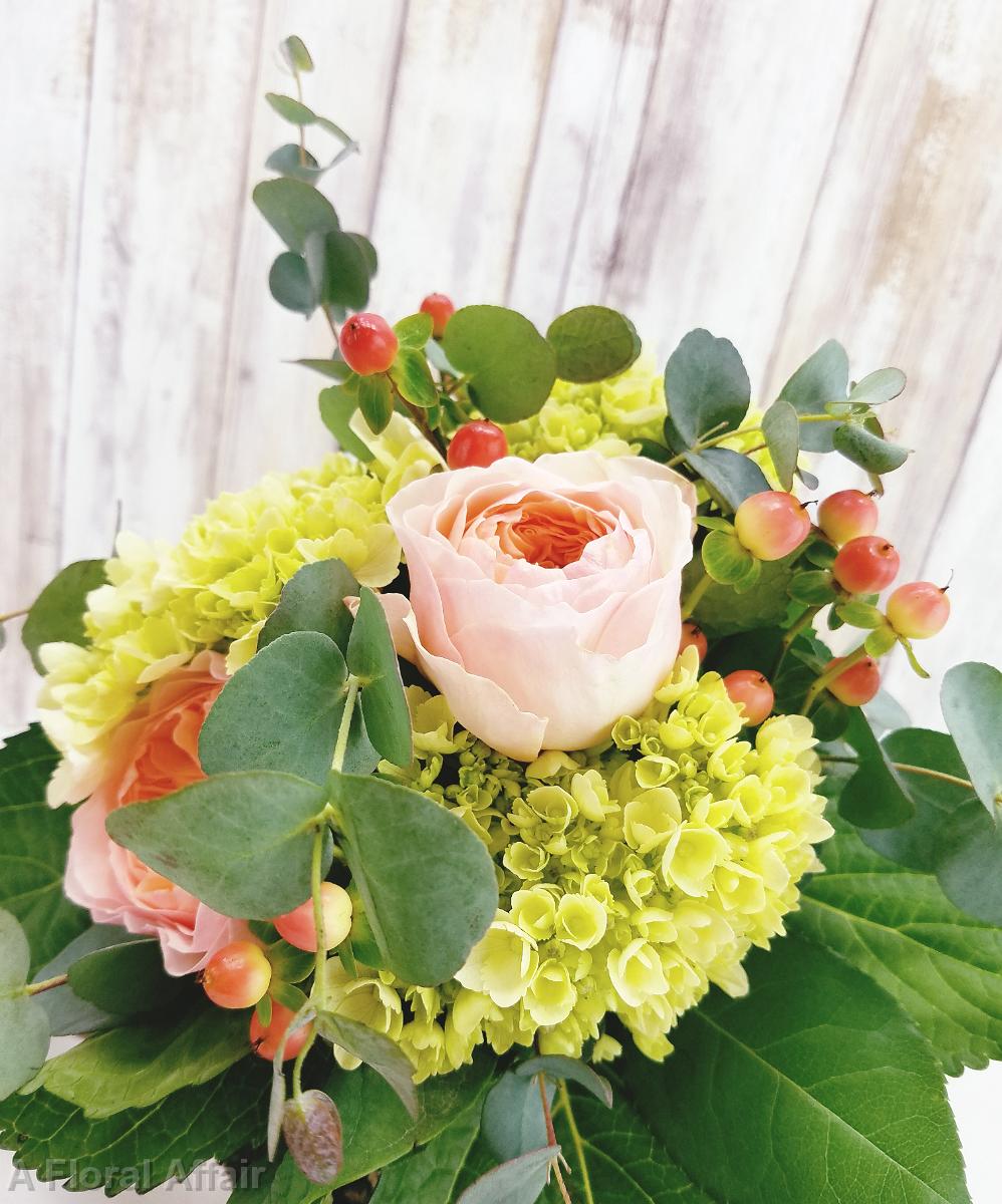 BB1325-Natural Unstructured, Blush and Green Bridesmaids Bouquet