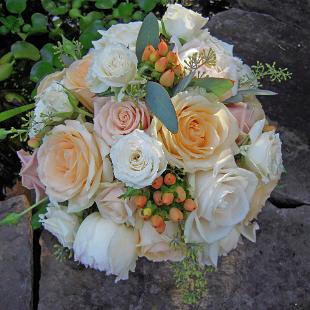 BB0344-Vintage Apricot Garden Rose Bridal Bouquet