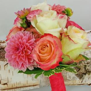 BB1274-Coral Reef Attendants Bouquet