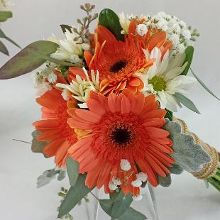 BB1301b-Coral and White Daisie Bridesmaids Bouquet