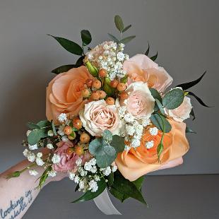 BB1699 - Peach and Blush Bouquet