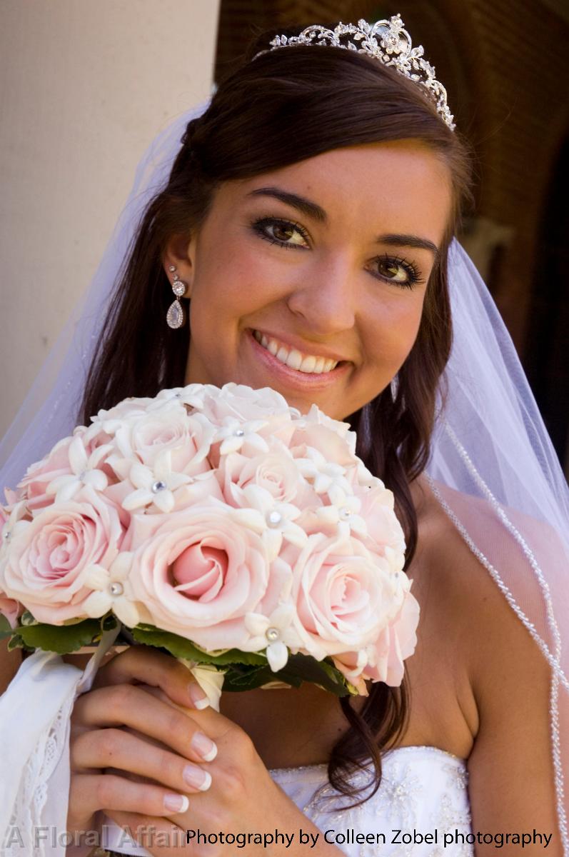 BB1310-Traditional Round Pink Brides Bouquet