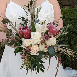 B1654-The Boho Bride Bridal Bouquet