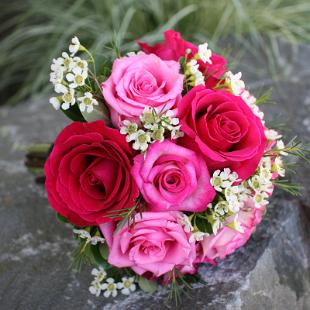BB0616-Shades of Bright Pink Rose Bouquet