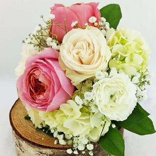 BB1191-Romantic Antike Garden Rose, White Ranunculas and Hydrangea Bridesmaids Bouquet
