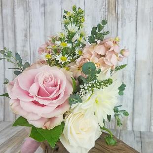 BB1448-Simple Light Pink Bridesmaids Bouquet