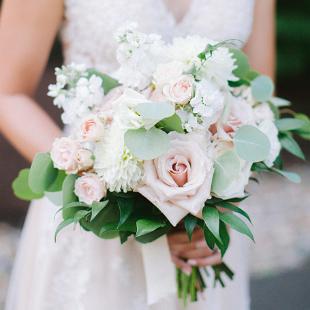 BB1538-Romantic White and Blush Brides Bouquet