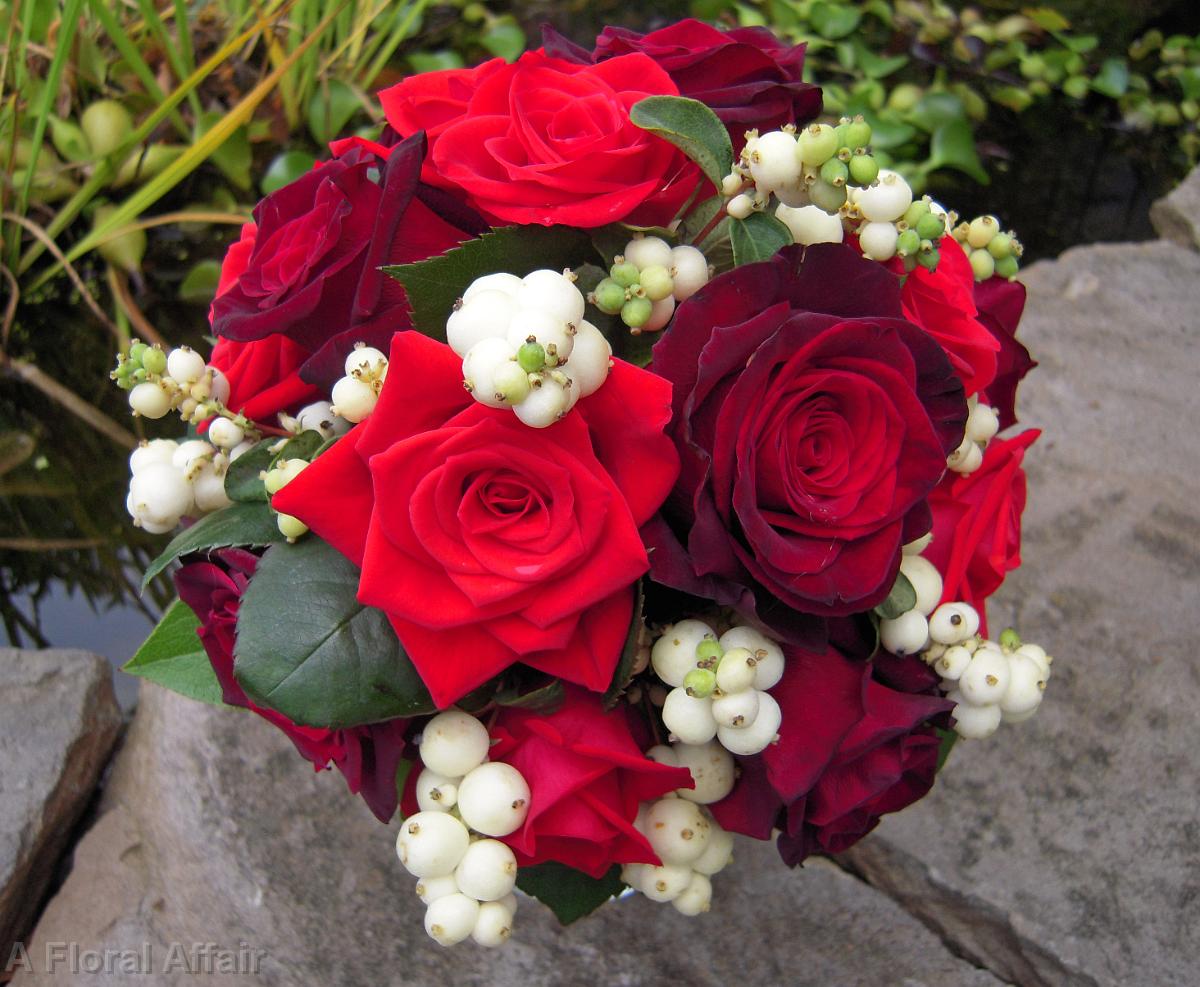 BB0293-Red Rose and Snow Berry Bouquet