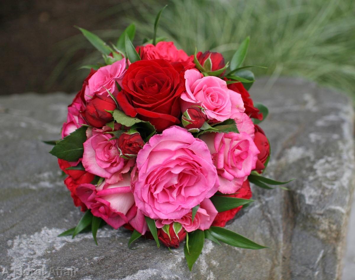 BB0572-Pink and Red Rose Bridal Bouquet