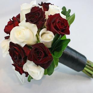 BB0505-Black Baccara and White Rose Wedding Bouquet