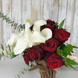 BB1393-Red Rose and White Calla Lily Arm Bouquet