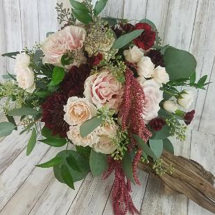 BB1514-Blush and wine elegant brides bouquet-1