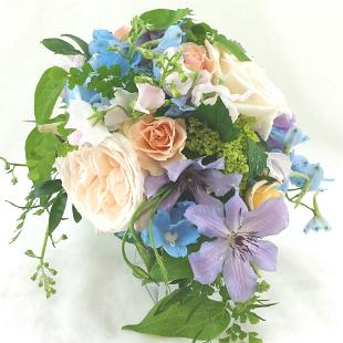 BB0969-Spring Bouquet with Clamatis