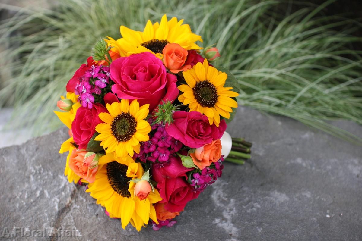 BB0604-Sunflower and Rose Bride's Bouquet