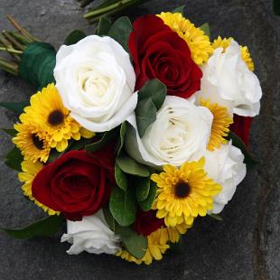BB0556-Red, White, and Yellow Bouquet