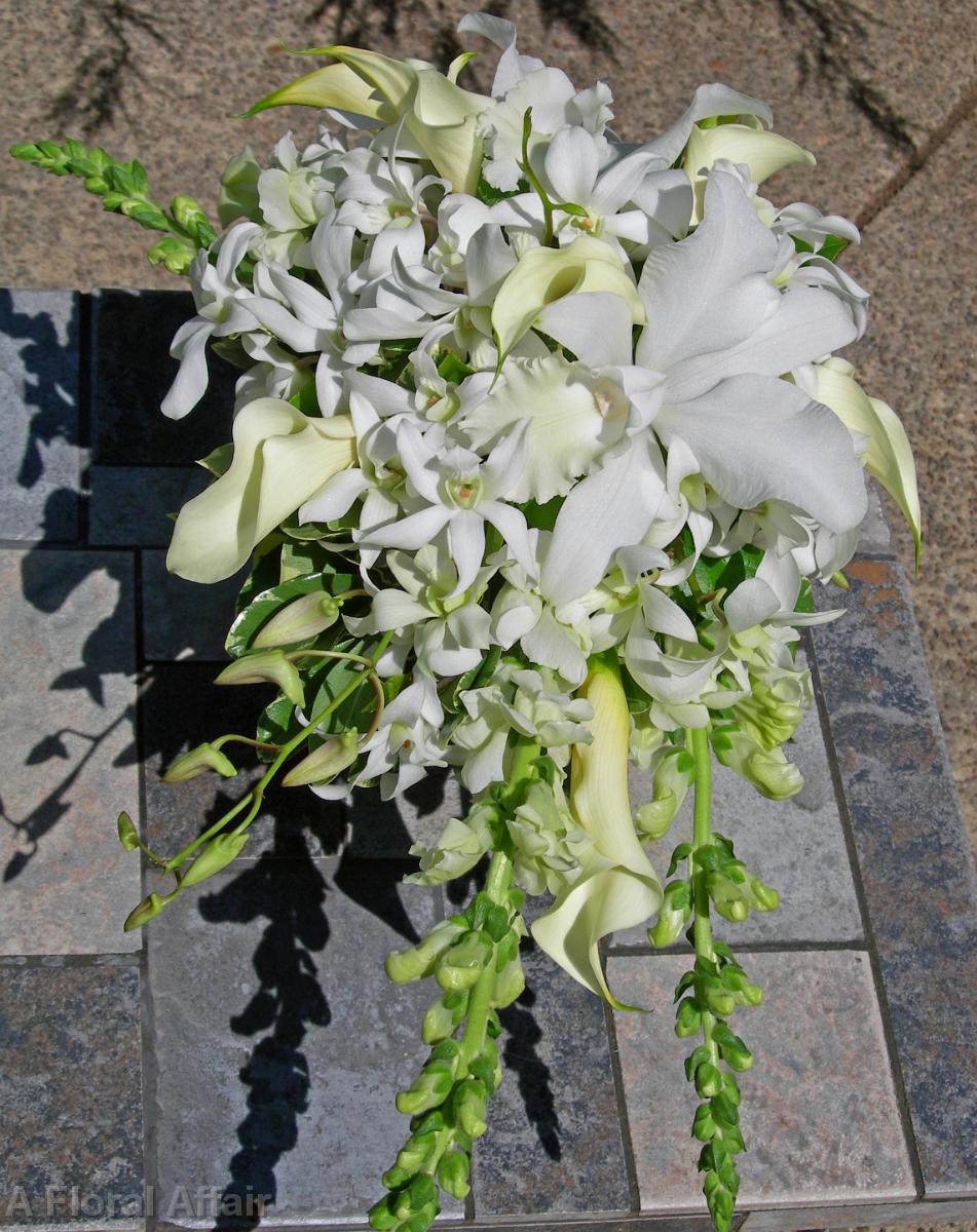 BB0063-White Orchid, Lily, and Snapdragon Cascade