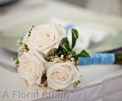 BB0562B-Hand Tied Rose Bouquet