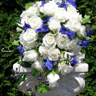 BB0011-Silver, Blue, and White Brides Cascade