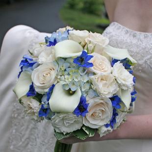 BB0432-Rose, Lily, Blue Hydrangea and Belladonna Bouquet
