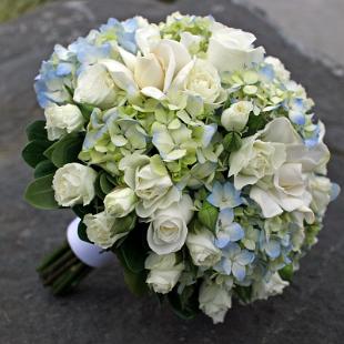 BB0540-Blue Hydrangea, White Gardenia, and Rose Bouquet