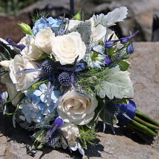 BB0663-Blue Vintage Bouquet