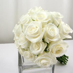 BB0876-Hand Tied White Rose Bouquet