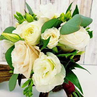 BB1349-Bridesmaids White Natural Garden Bouquet