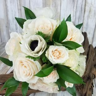 BB1406-White Anomie and Rose Brides Bouquet