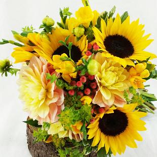 BB1002-Yellow and Coral Bridal Bouquet