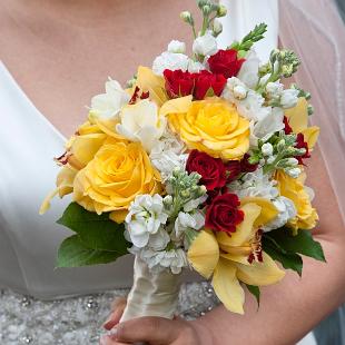 BB1265-Yellow, Red and White Brides Bouquet