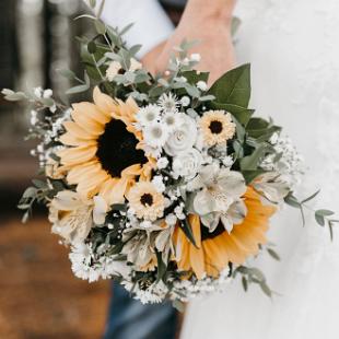 BB16442-Yellow and White Sunflower Brides Bouquet edited-1