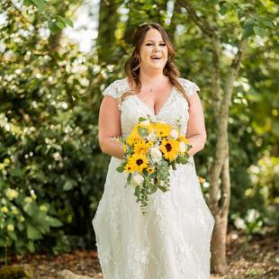 BB1646- Sunflower and ivory cascading bouquet