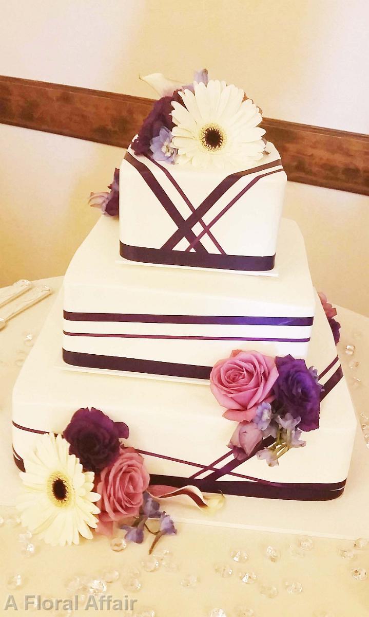 CA0169-Shades of Purple and White Wedding Cake Floral