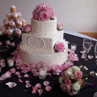 CA0098-Pink Rose Cake Top and Petals pg