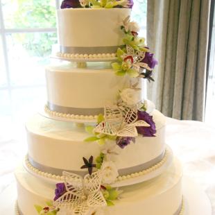 CA0138-Green and Purple Waterfall Cake Floral