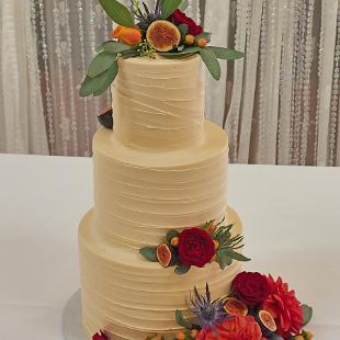 CA0206-Wedding Cake with Figs and Flowers