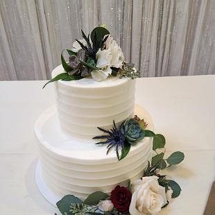 CA0211-Wine, White and Blue Cake Floral with Succulents-1