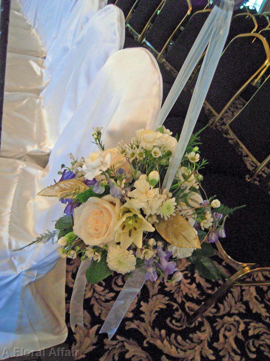AM0377- White and Light Blue Wedding Aisle Flowers
