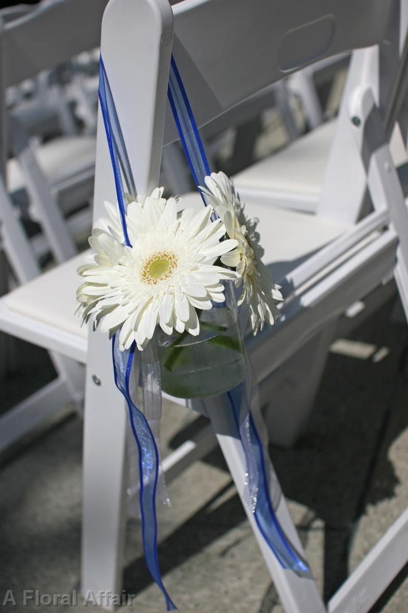 AM0517-White Gerbera Daisy Aisle Marker