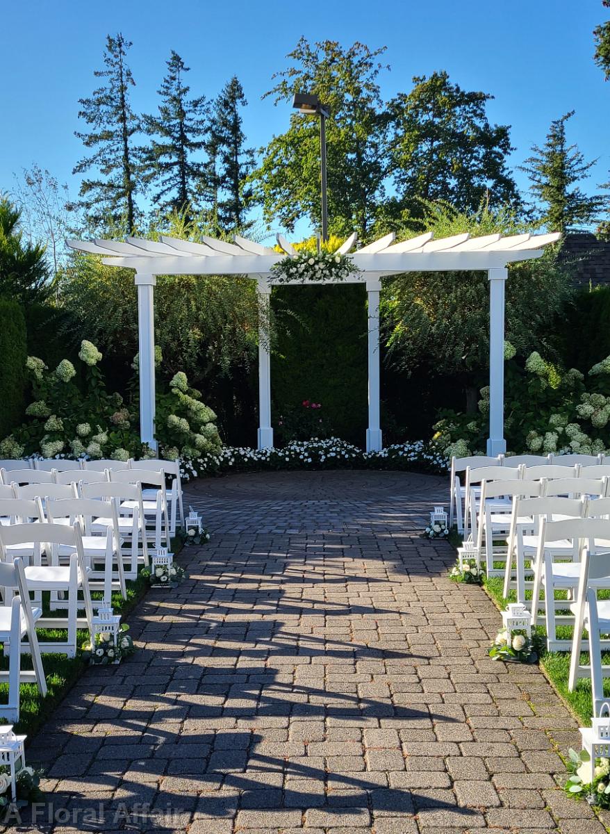 CF9360- Ceremony Flowers and Aisle Markers at The Aerie