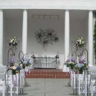 AM0285-Gray Gables Estate Ceremony Arrangements