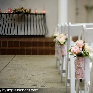 AM0352-Blush and Ivory Aisle Markers at Gray Gables Estate