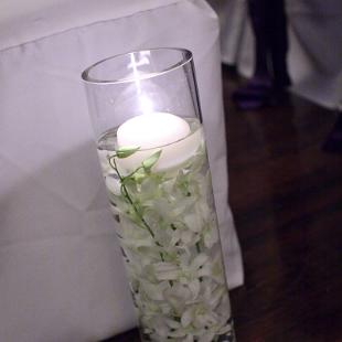 AM0490-Glass and Candle Aisle Markers