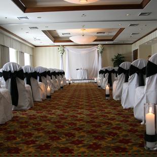 AM0521-Portland Hilton Ceremony Aisle.