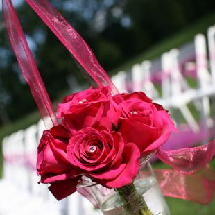 AM0525-Magenta Rose and Rhinestone Aisle Markers