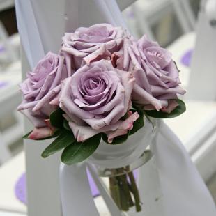 AM0527-Lavender Rose Aisle Chair Marker