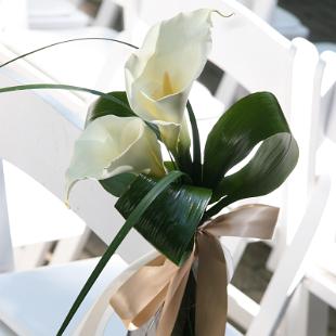 AM0538-Elegant White Calla Lily Aisle Marker