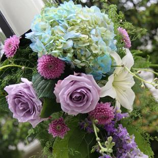 AM0573-Lt Blue and Lavender Aisle Candelabra Floral