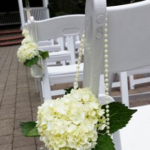 CF0696-White Hydrangea and Pearl Aisle Marker